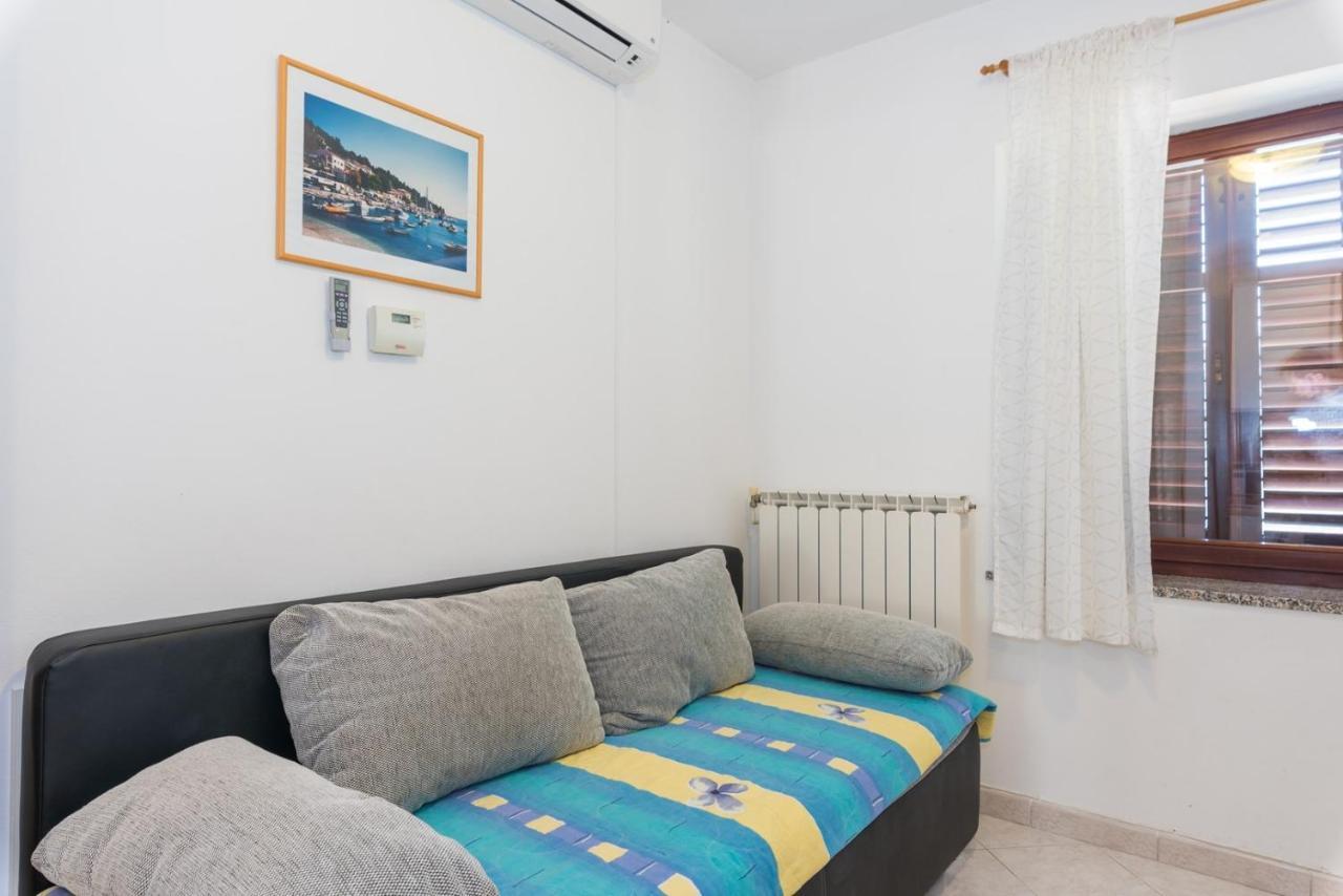 Apartments Villa Adria Rabac Ruang foto