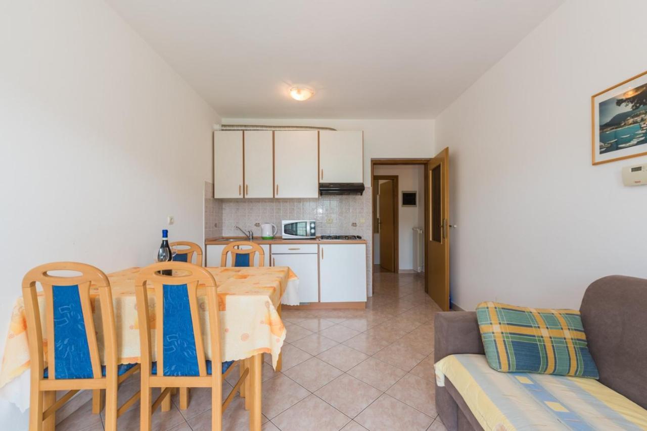 Apartments Villa Adria Rabac Bagian luar foto